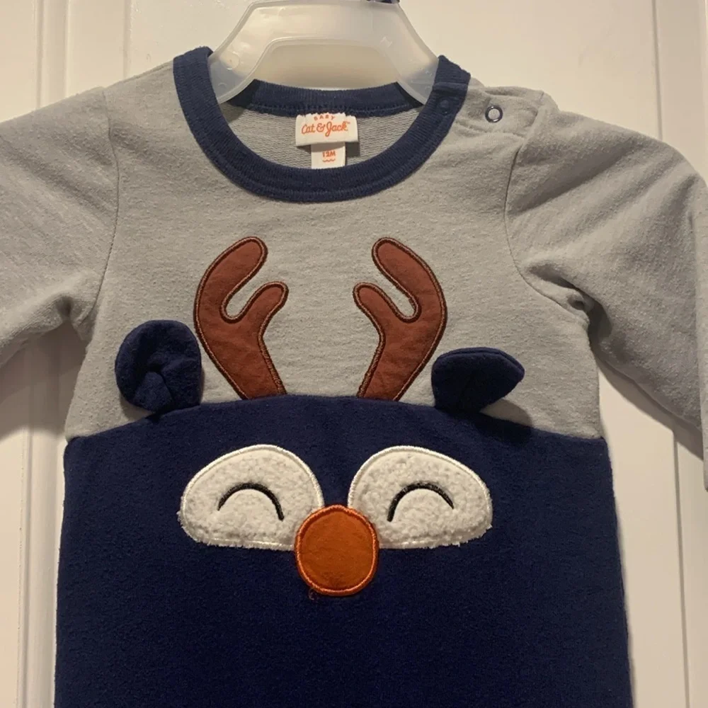 Cat & Jack romper size 12M